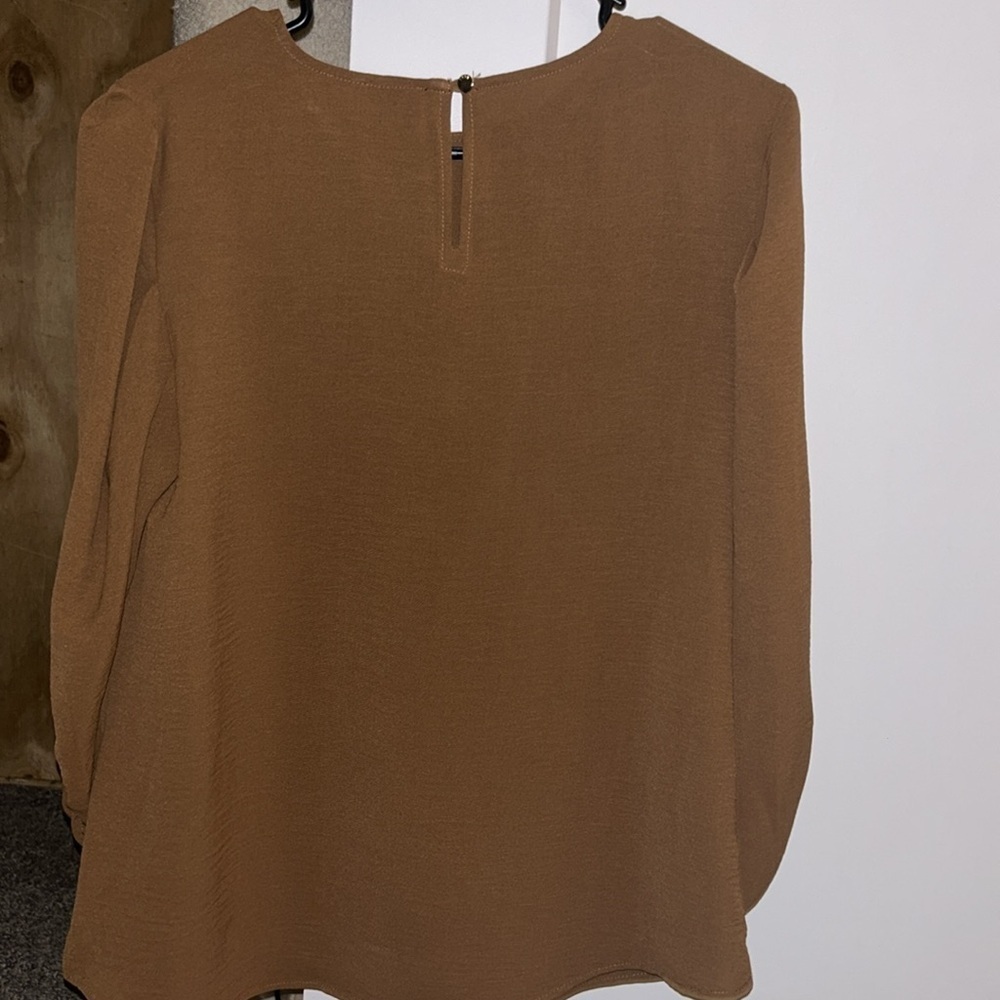 New DKNY Women’s Blouse Brown- Small - Picture 3 of 6